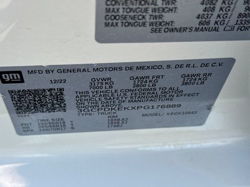 Used 2023 Chevrolet Silverado 1500 LT AWD/4WD image 32
