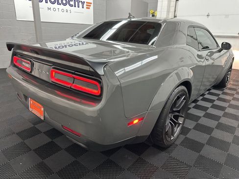 Used 2019 Dodge Challenger SRT Hellcat image 9