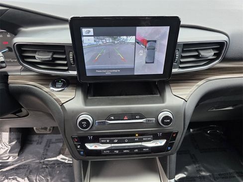 Used 2020 Ford Explorer Limited image 26