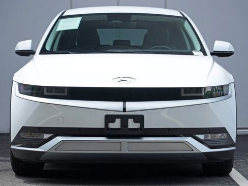 Used 2023 Hyundai Ioniq 5 SEL RWD image 6
