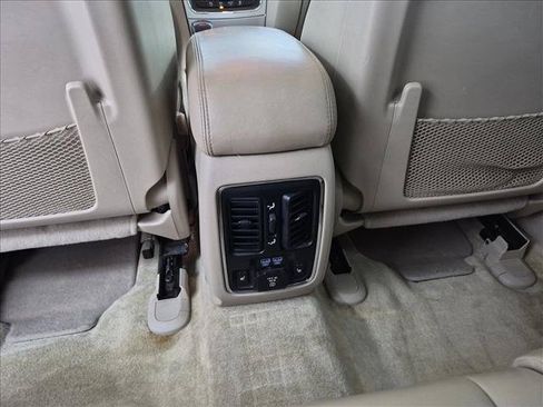 Used 2016 Jeep Grand Cherokee Overland AWD/4WD image 19