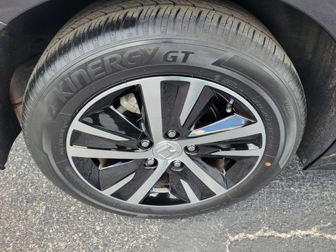 Used 2024 Honda Civic LX image 32