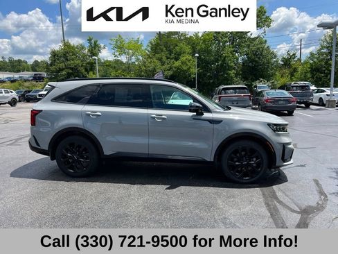 Certified 2023 Kia Sorento SX FWD image 8
