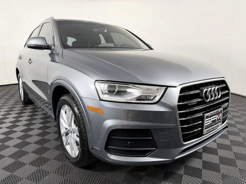 Used 2017 Audi Q3 2.0T Premium Plus w/ Premium Plus Package AWD/4WD image 5
