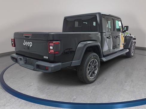 Used 2020 Jeep Gladiator Overland AWD/4WD image 5