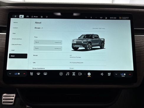 Used 2023 Rivian R1T Adventure image 27