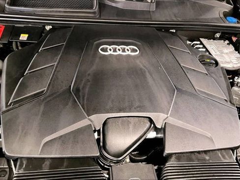 Used 2025 Audi Q8 Premium Plus w/ Premium Plus Package image 31