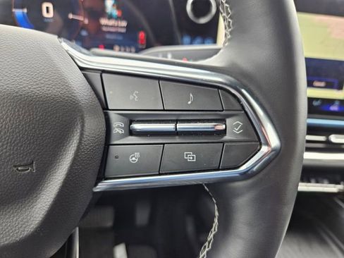 Used 2025 Chevrolet Equinox EV LT w/ Convenience Package image 15