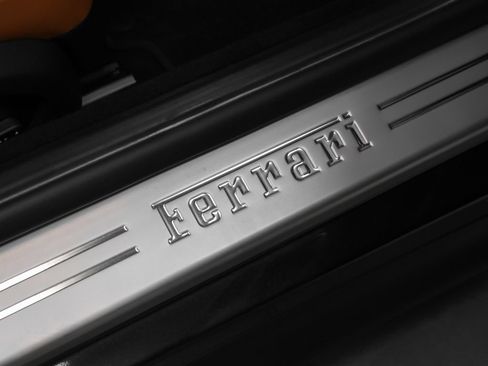 Certified 2018 Ferrari 812 Superfast RWD image 21