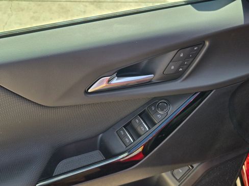 Used 2025 Chevrolet Equinox RS w/ Safety and Technology Package image 12