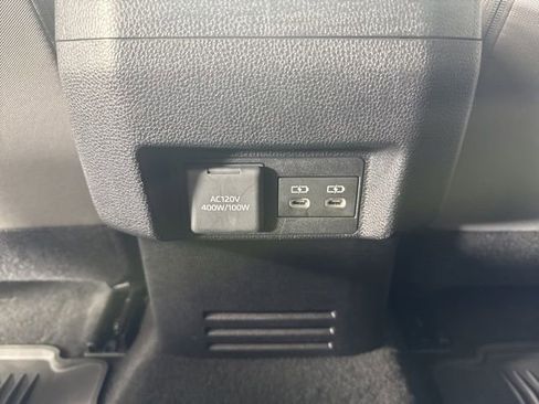 Used 2025 Toyota Tacoma TRD Sport w/ TRD Sport Upgrade Package image 13