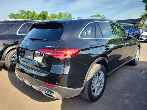 Used 2023 Mercedes-Benz GLC 300 4MATIC image 3