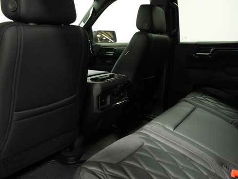 New 2025 GMC Sierra 1500 AT4 w/ AT4 Premium Package image 24