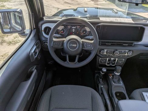 New 2026 Jeep Gladiator Sport AWD/4WD image 15
