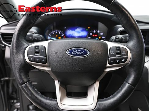 Used 2023 Ford Explorer XLT w/ Equipment Group 202A image 10