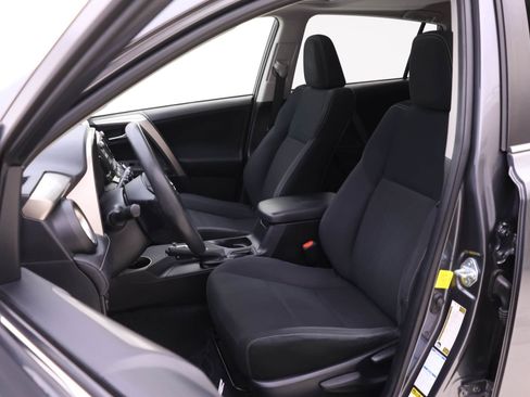 Used 2014 Toyota RAV4 XLE image 4