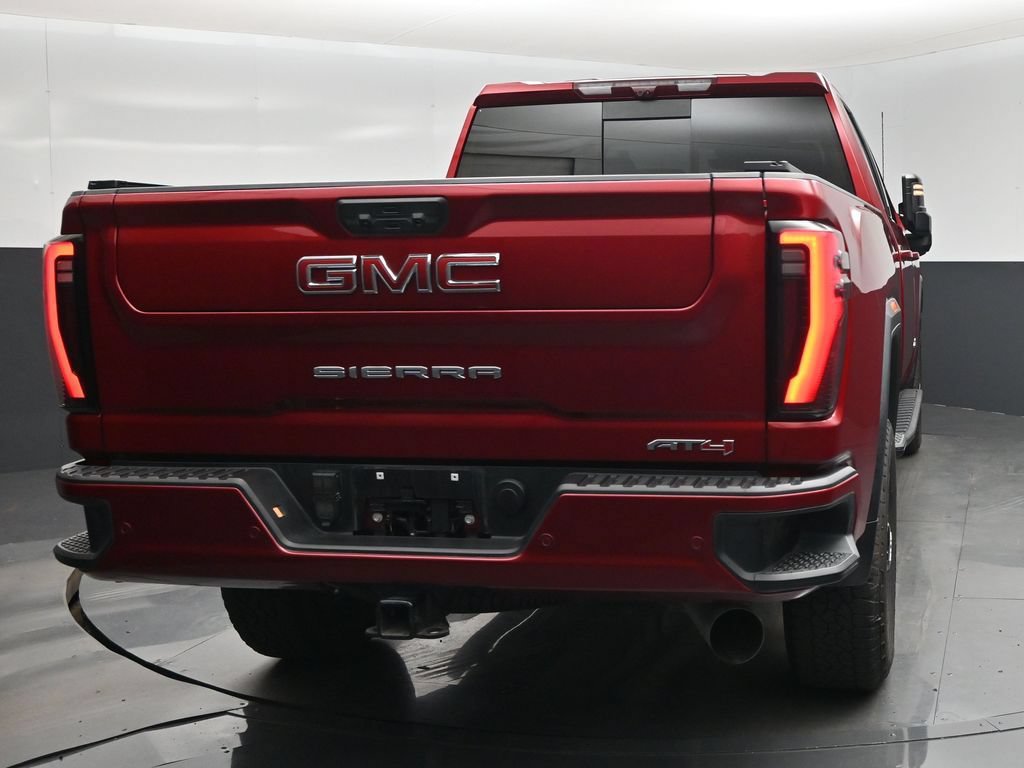 Used 2025 GMC Sierra 2500 AT4 w/ AT4 Premium Plus Package AWD/4WD image 11