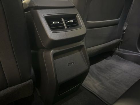 Used 2024 Chevrolet Equinox EV LT image 34