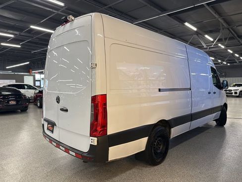 Used 2020 Mercedes-Benz Sprinter 2500 image 3