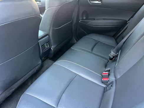 Used 2023 Toyota Corolla Cross XLE AWD/4WD image 12