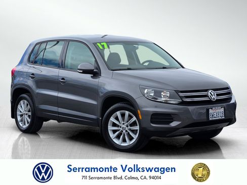 Used 2017 Volkswagen Tiguan Limited w/ Alloy Wheels Package AWD/4WD image 1