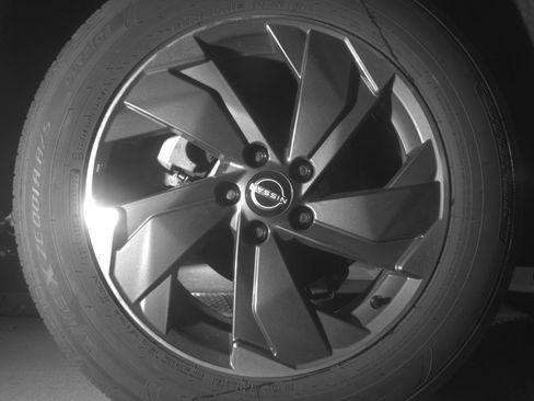 Used 2025 Nissan Rogue SV FWD image 15