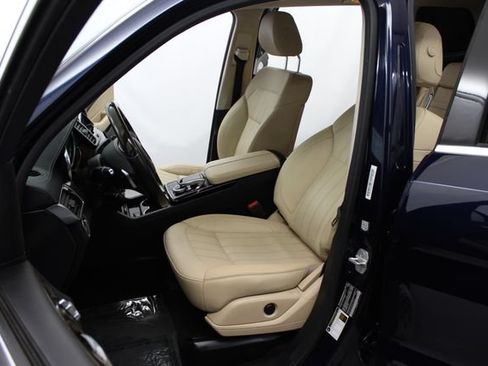Used 2017 Mercedes-Benz GLS 450 4MATIC image 17