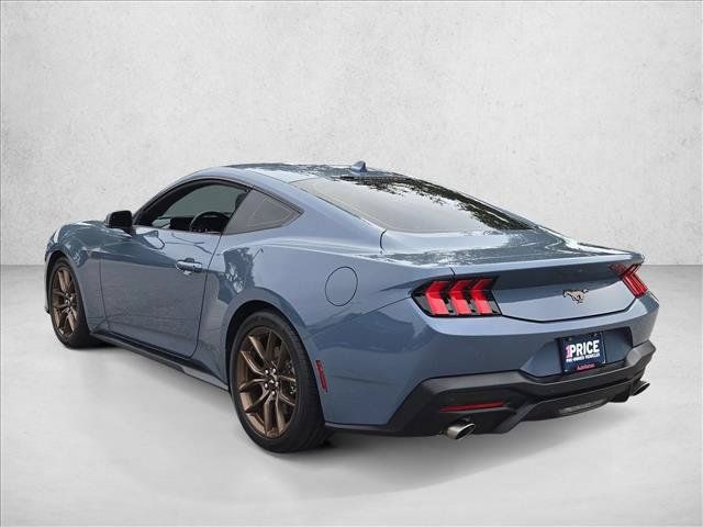 Used 2025 Ford Mustang Premium RWD image 8