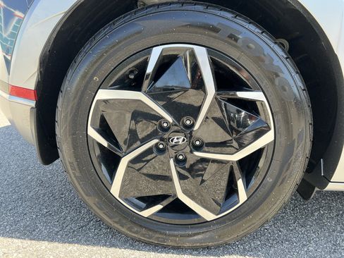 Used 2024 Hyundai Ioniq 5 Limited image 33