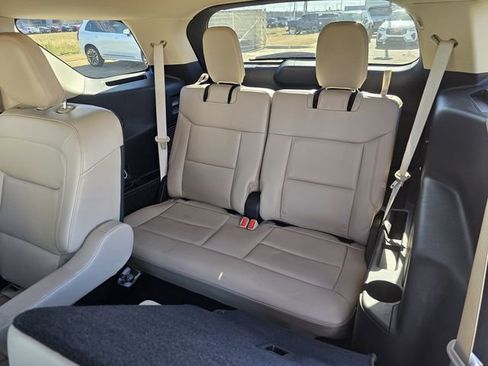 Used 2023 Ford Explorer XLT w/ Equipment Group 202A image 17