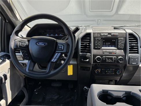 Used 2018 Ford F550 4x4 Crew Cab Super Duty image 17