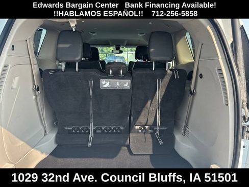 Used 2020 Chrysler Pacifica Touring-L FWD image 12