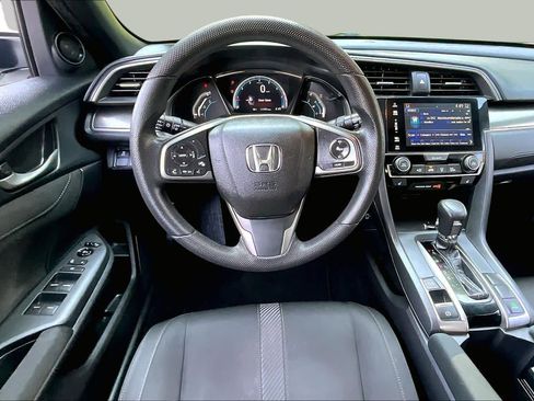 Used 2018 Honda Civic EX image 6
