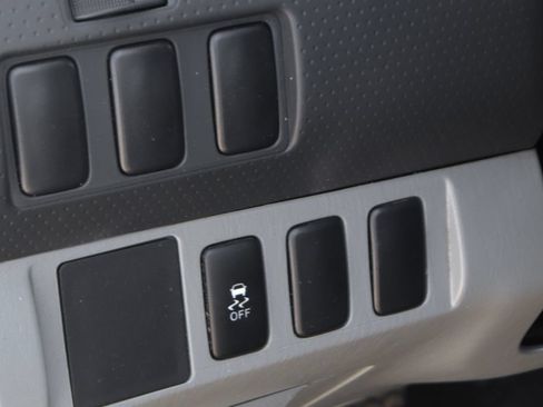 Used 2015 Toyota Tacoma 2WD Access Cab image 22