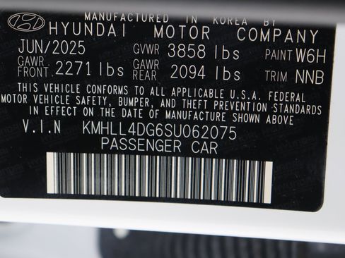 Used 2025 Hyundai Elantra SE FWD image 38