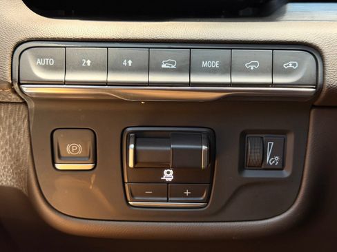 Used 2023 Cadillac Escalade Sport w/ Touring Package AWD/4WD image 26