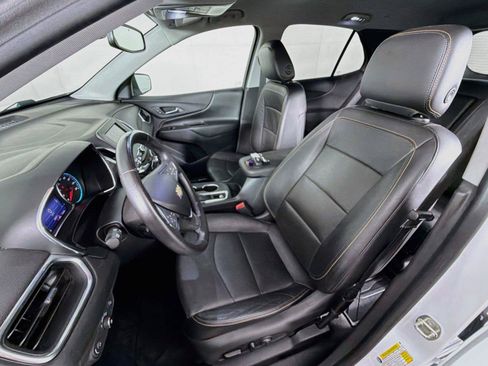 Used 2020 Chevrolet Equinox LT w/ Sport Edition AWD/4WD image 2