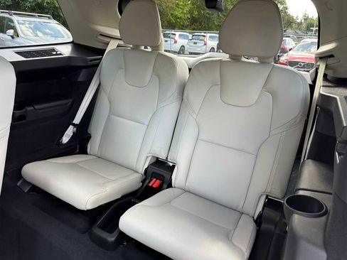 Used 2025 Volvo XC90 B6 Ultra w/ Lounge Package image 20