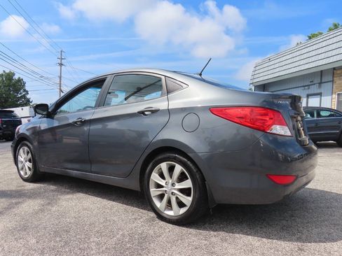 Used 2013 Hyundai Accent GLS w/ Premium Pkg FWD image 3