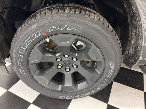 Used 2026 RAM 1500 Big Horn w/ Night Edition AWD/4WD image 5