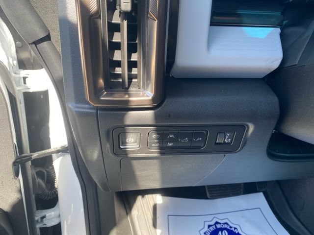 New 2025 GMC Hummer EV 2X w/ LPO, Roof Cross Rail Package AWD/4WD image 20