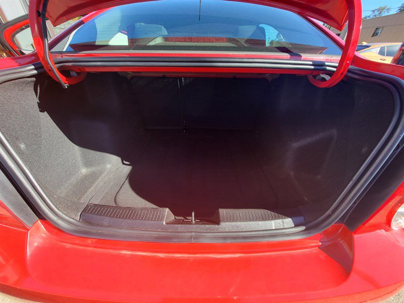 Used 2016 Chevrolet Sonic LT FWD image 10