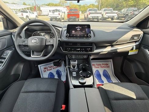 New 2026 Nissan Rogue SV image 21