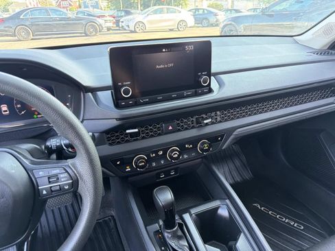 Used 2024 Honda Accord EX image 22
