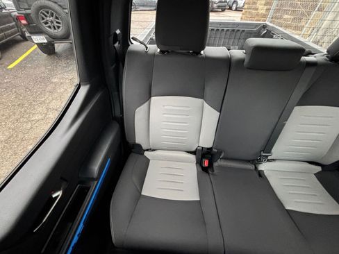 Used 2025 Toyota Tacoma SR image 37