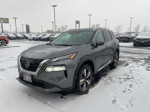 Certified 2022 Nissan Rogue SL w/ SL Premium Package image 3