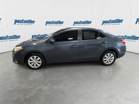 Used 2015 Toyota Corolla LE FWD image 6