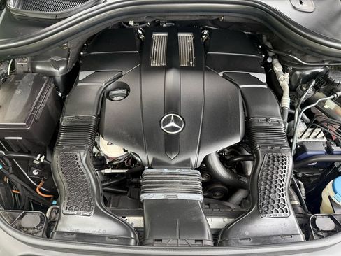 Used 2019 Mercedes-Benz GLS 450 4MATIC image 47