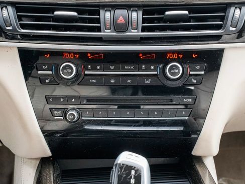 Used 2016 BMW X5 xDrive40e image 16