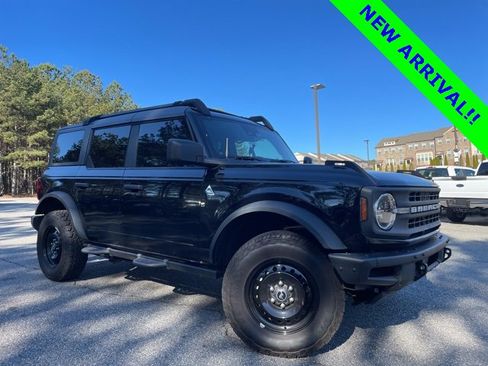 Used 2022 Ford Bronco Black Diamond image 1